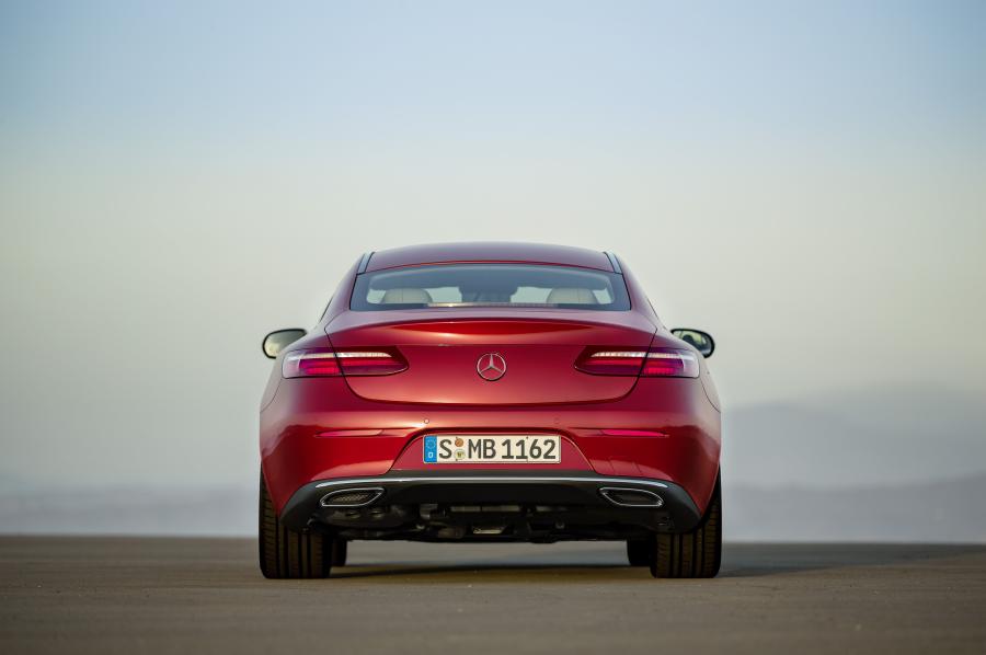  Mercedes-Benz E220 d Avantgarde Coupe 2017 года  (WW) (фото 15 из 29)